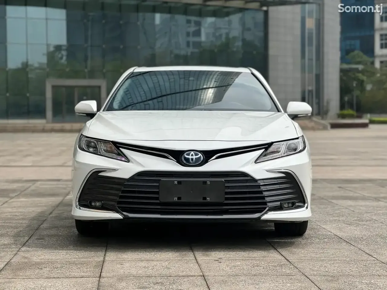 Toyota Camry 2023 · 2.5 AT