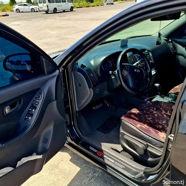 Hyundai Avante 2008 · 1.6 AT