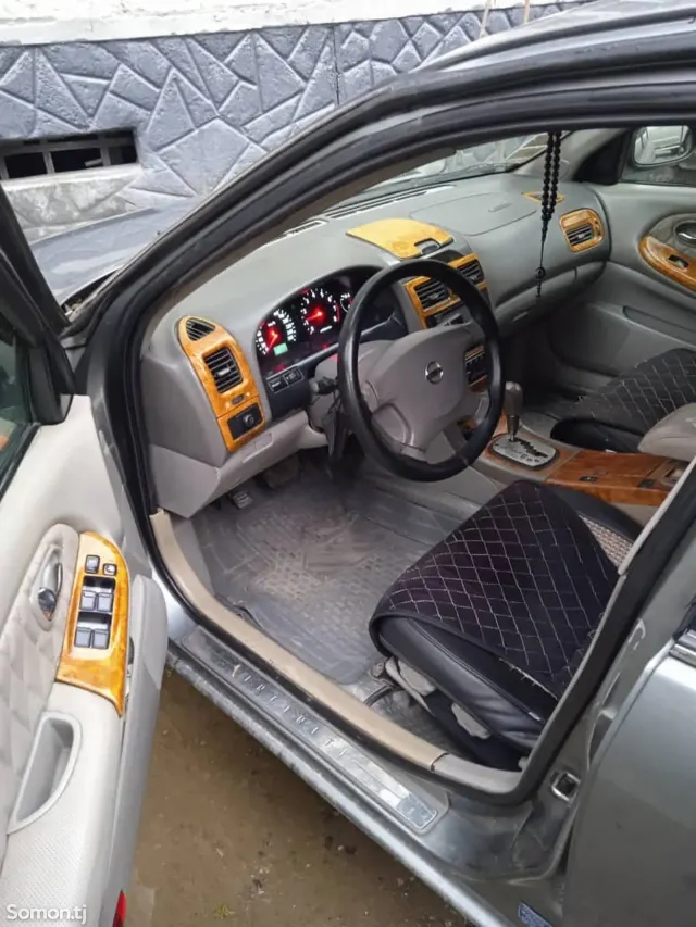 Nissan Maxima 2005 · 3.0 AT