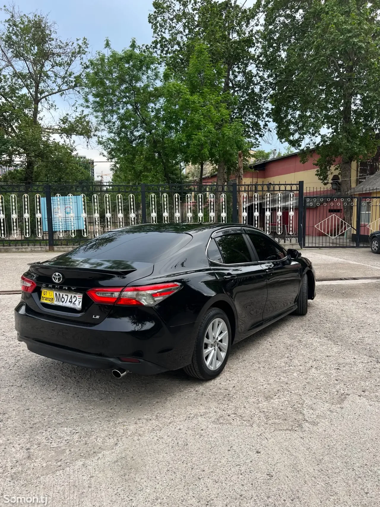 Toyota Camry 2022 · 2.5 AT