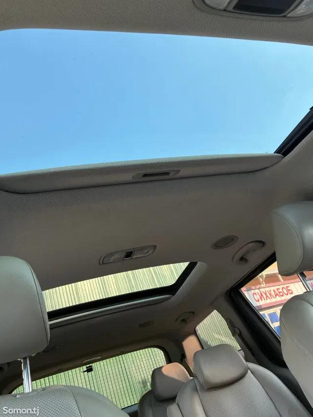 Kia Carnival 2016 · 2.2 AT