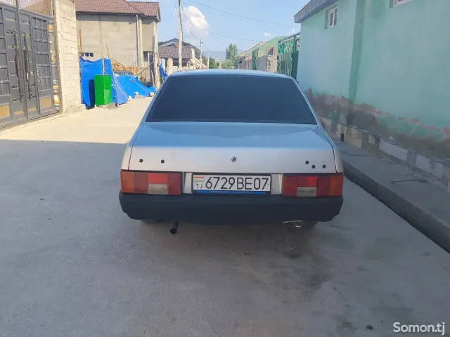 Lada (ВАЗ) 21099 2004 · 1.6 MT