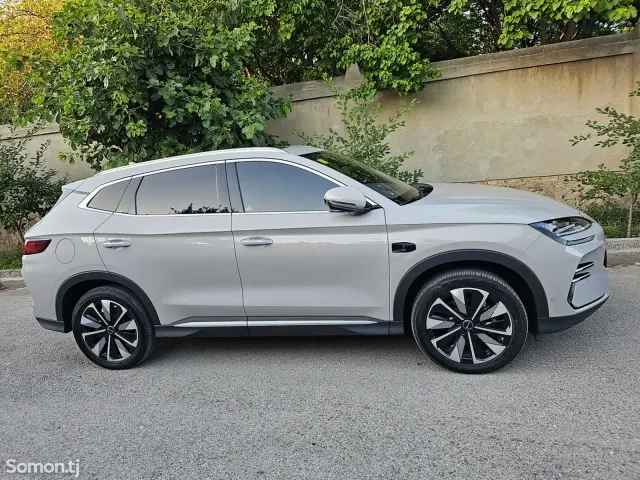 BYD Song Plus 2025 · AT