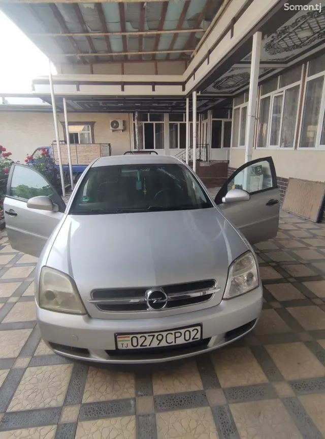 Opel Vectra C 2003 · 2.2 MT