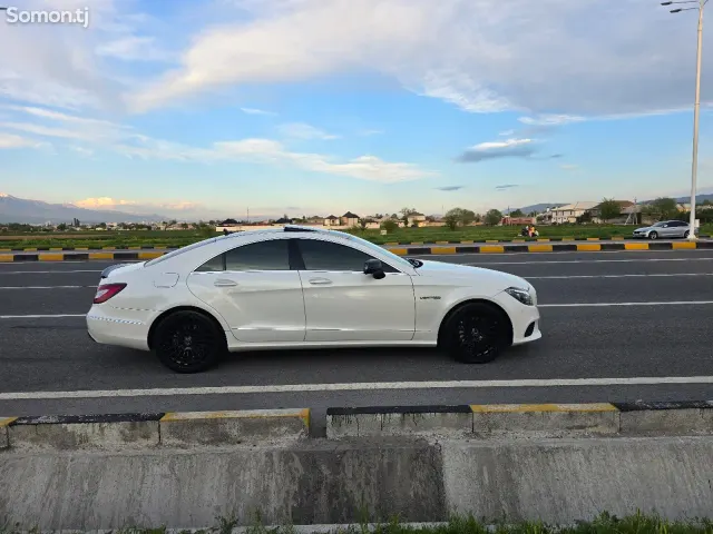 Mercedes-Benz CLS class 2015 · 2.5 AT