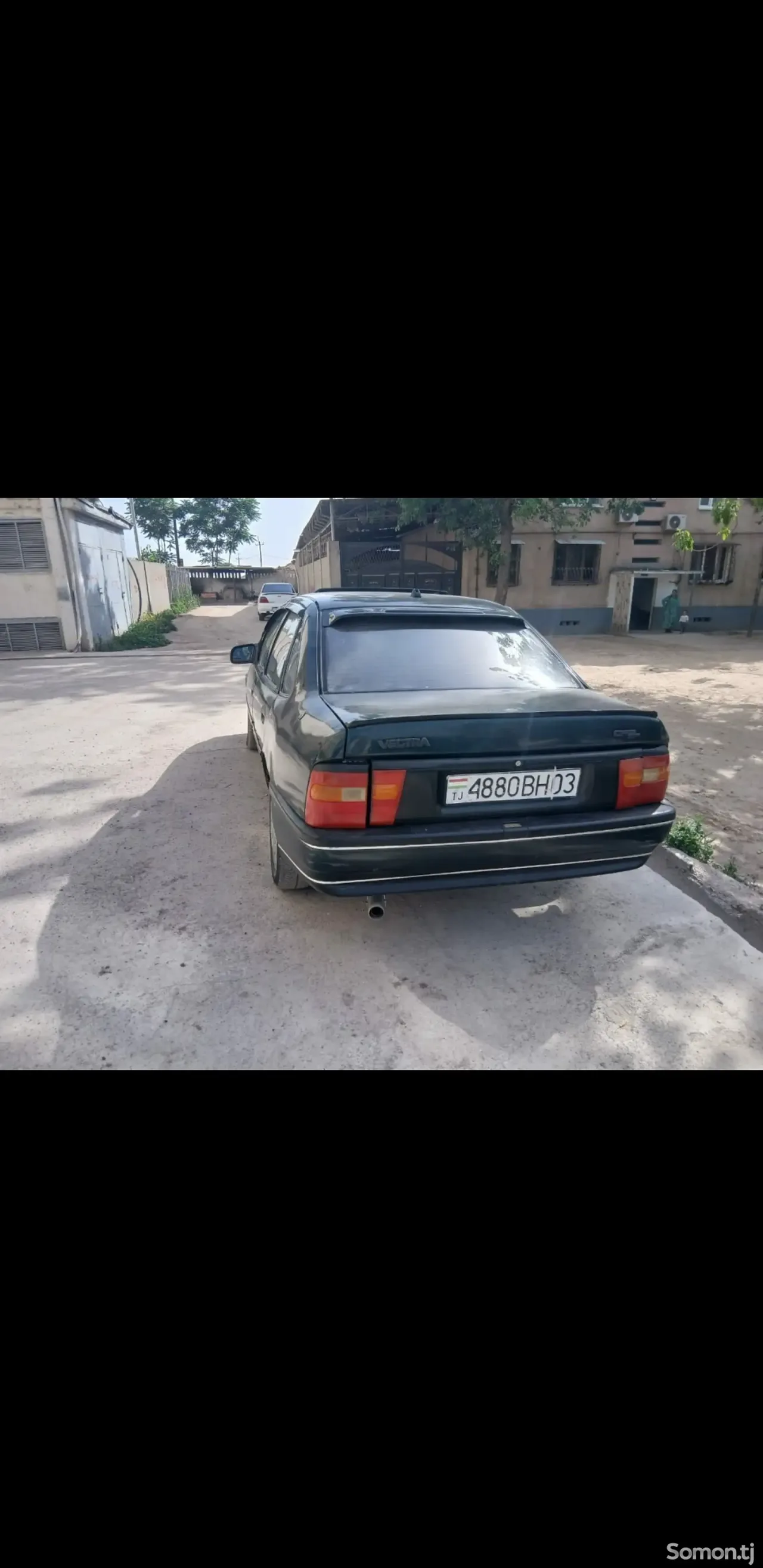 Opel Vectra A 1996 · 1.6 MT