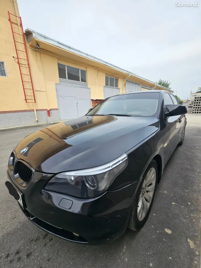BMW 5 series 2004 · 3.0 AT