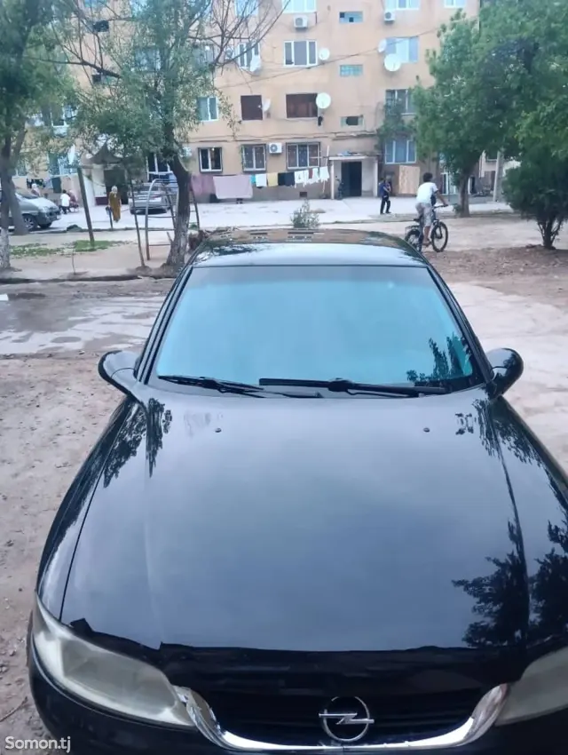 Opel Vectra B 2000 · 1.6 MT