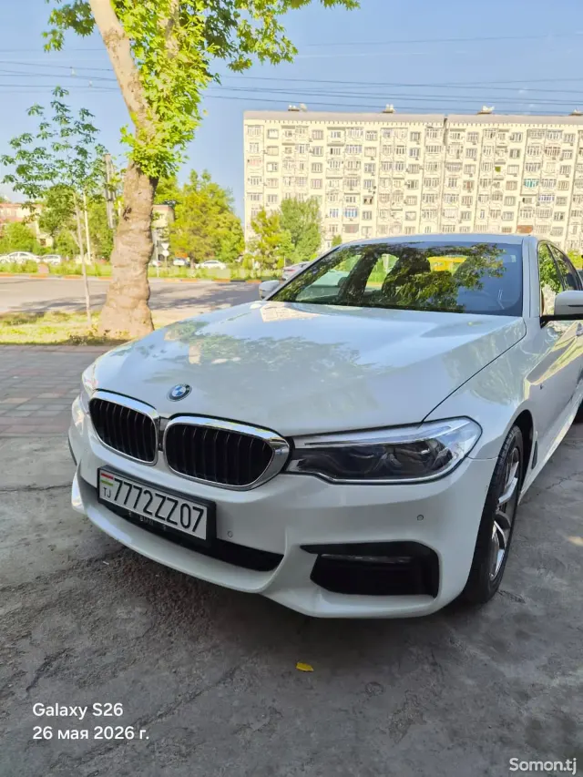 BMW 5 series 2017 · AT