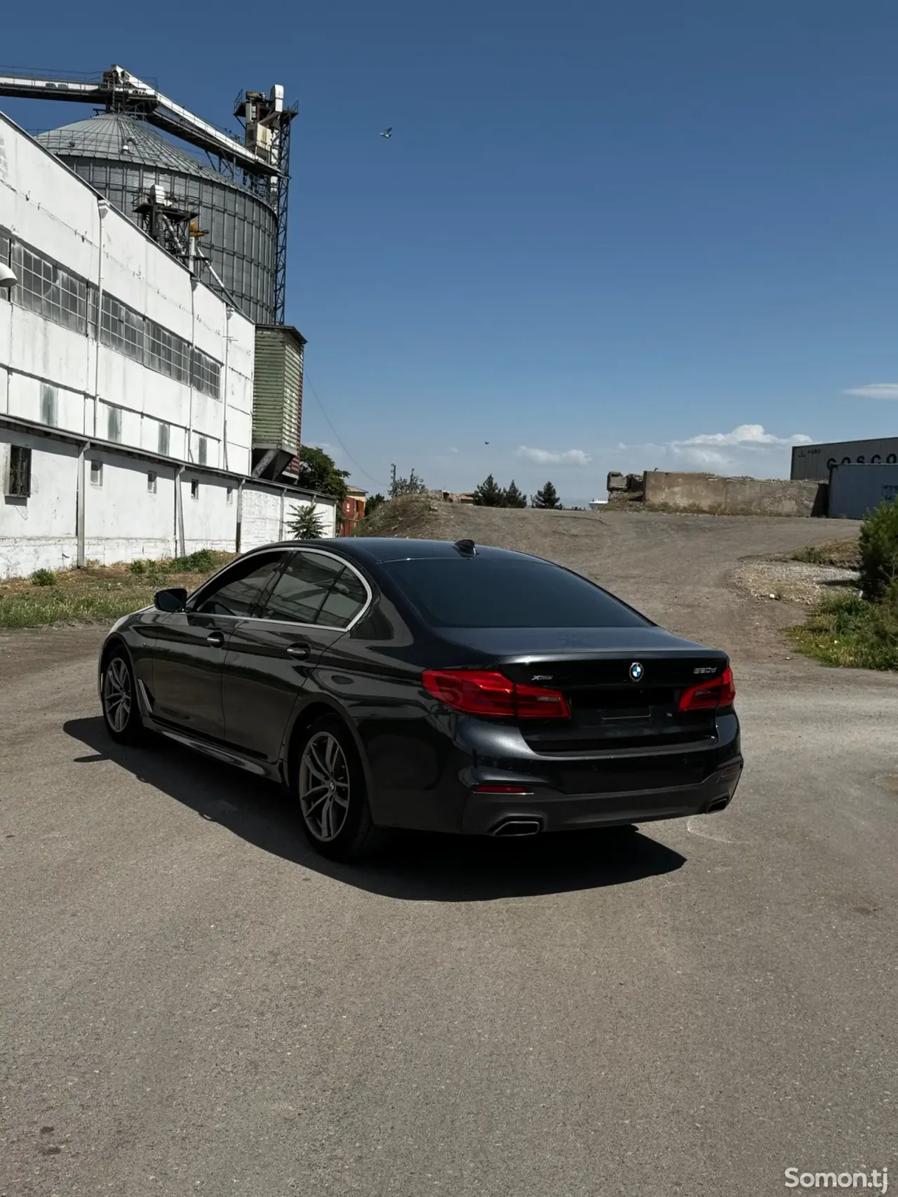 BMW 5 series 2018 · 2.0 AT