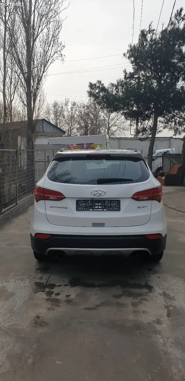 Hyundai Santa Fe 2014 · 2.0 AT