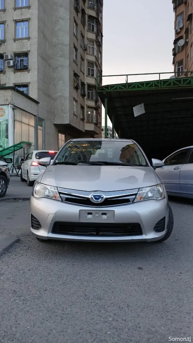 Toyota Fielder 2015 · 1.5 AT
