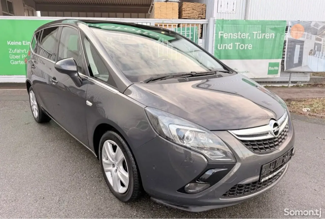 Opel Zafira 2015 · 1.6 AT