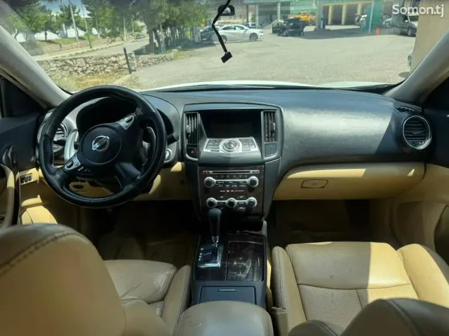 Nissan Maxima 2010 · 3.5 CVT