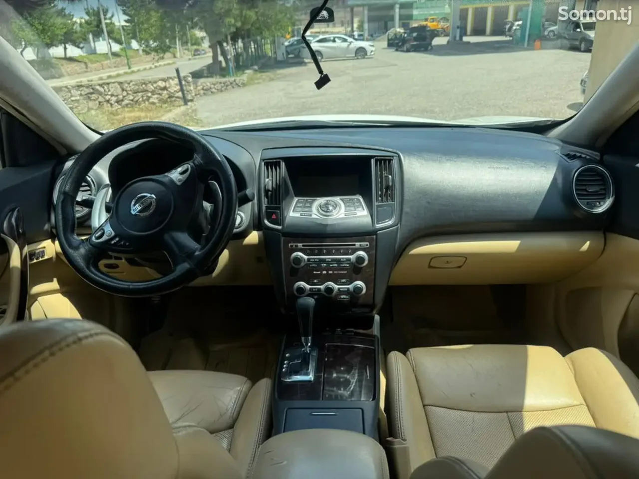 Nissan Maxima 2010 · 3.5 CVT