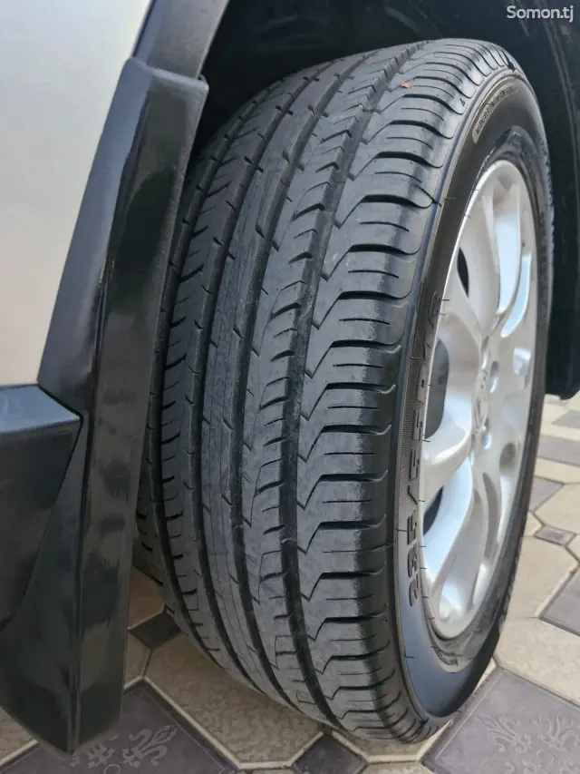 Honda CR-V 2009 · 2.4 AT