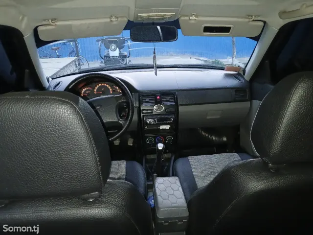 Lada (ВАЗ) Priora 2009 · 1.7 MT