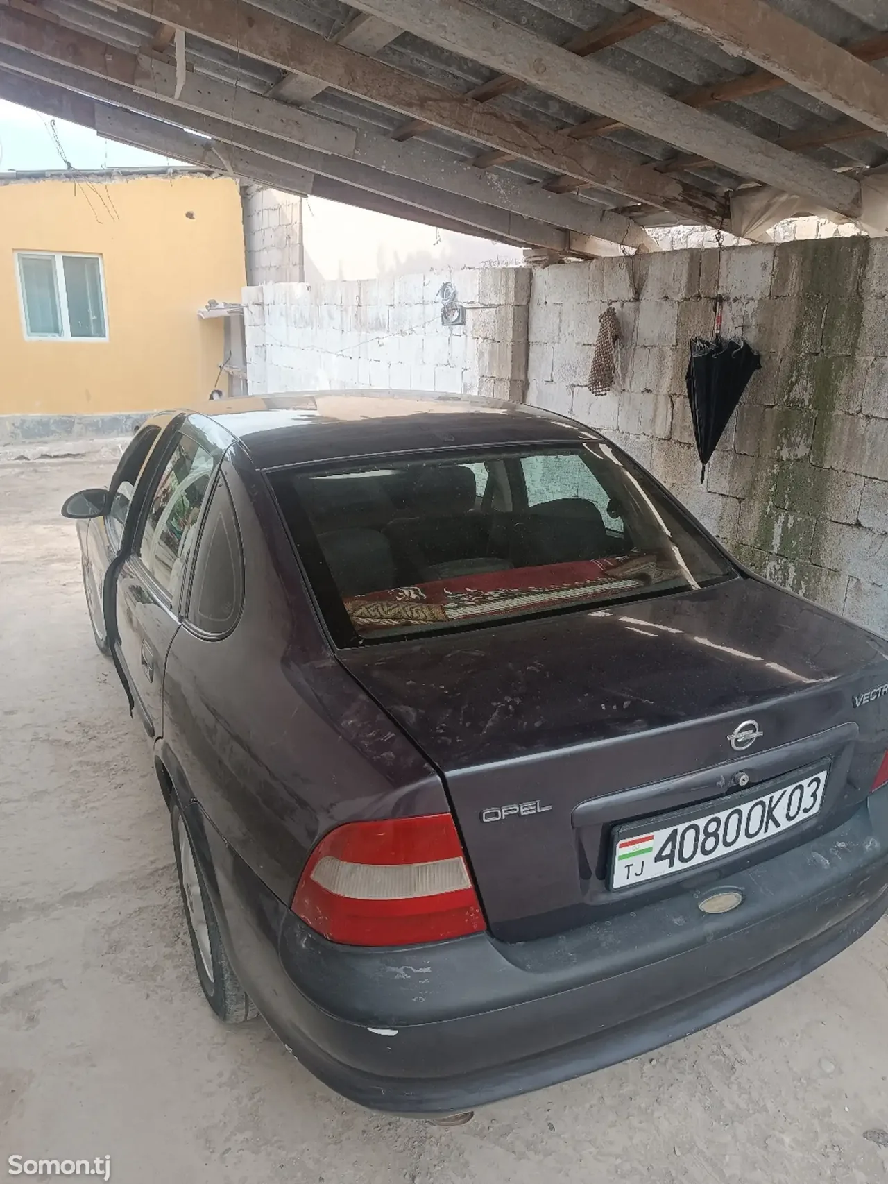 Opel Vectra B 1998 · 1.6 MT
