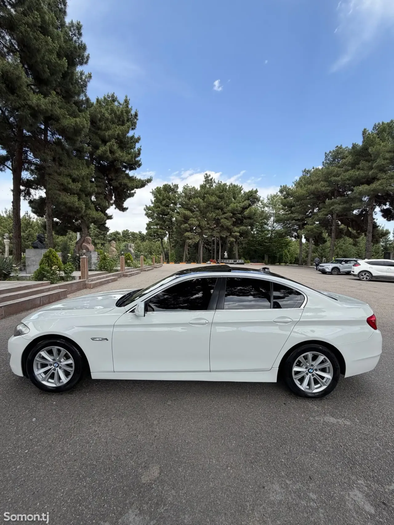 BMW 5 series 2013 · 2.0 AT