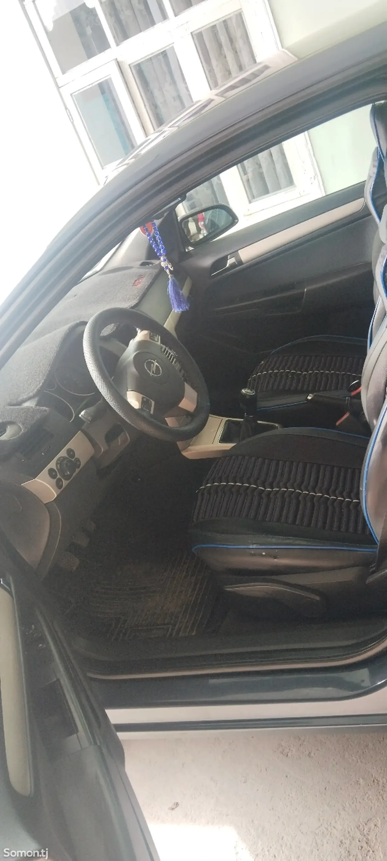 Opel Astra H 2007 · 1.6 MT