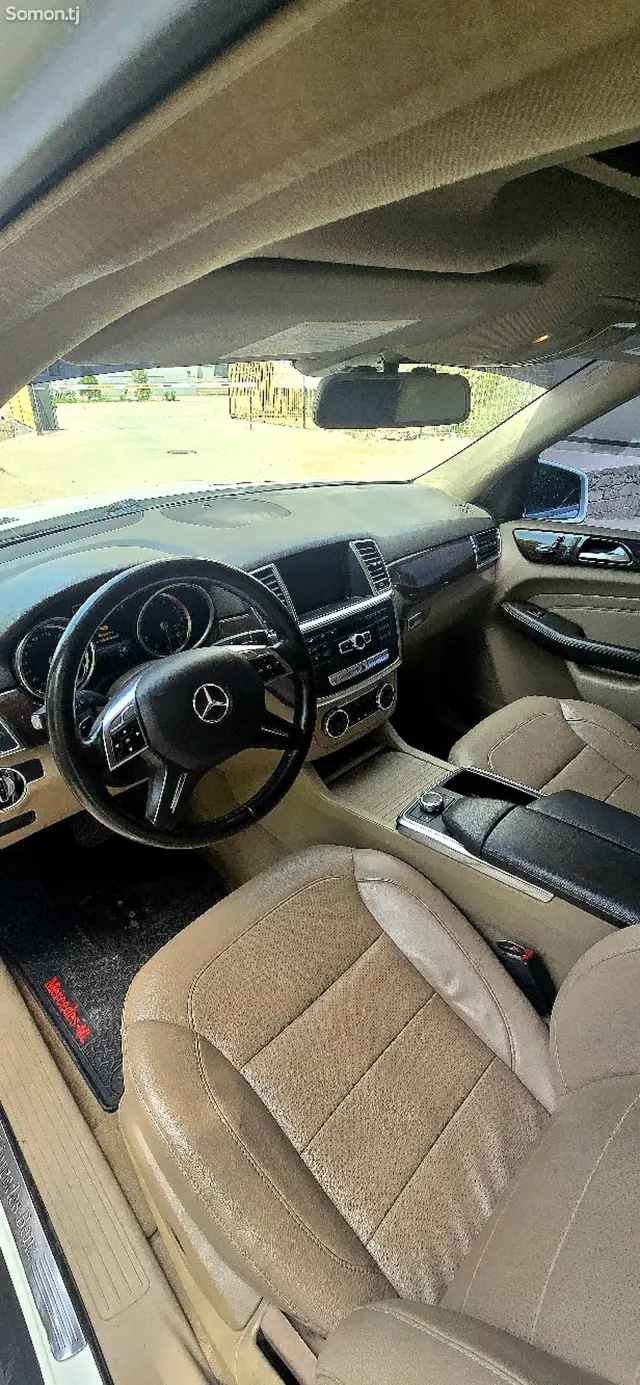 Mercedes-Benz ML class 2014 · 3.5 AT