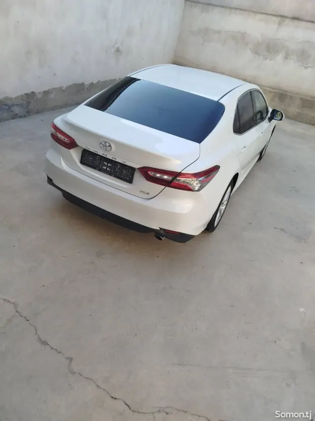 Toyota Camry 2018 · 2.5 AT