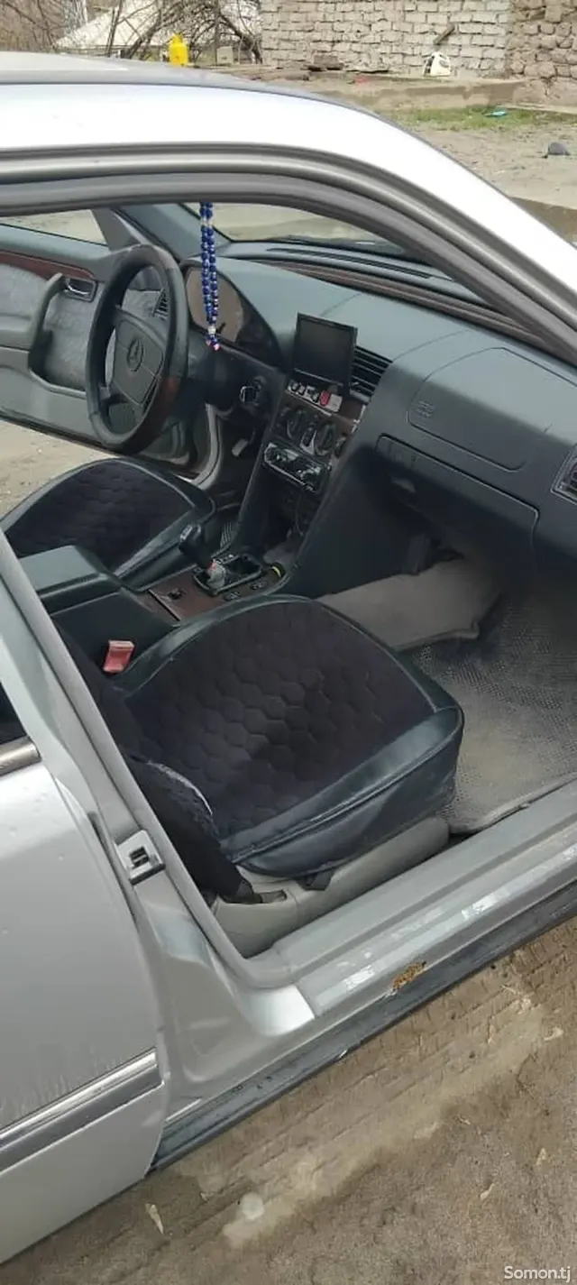 Mercedes-Benz C class 1996 · 1.8 AT