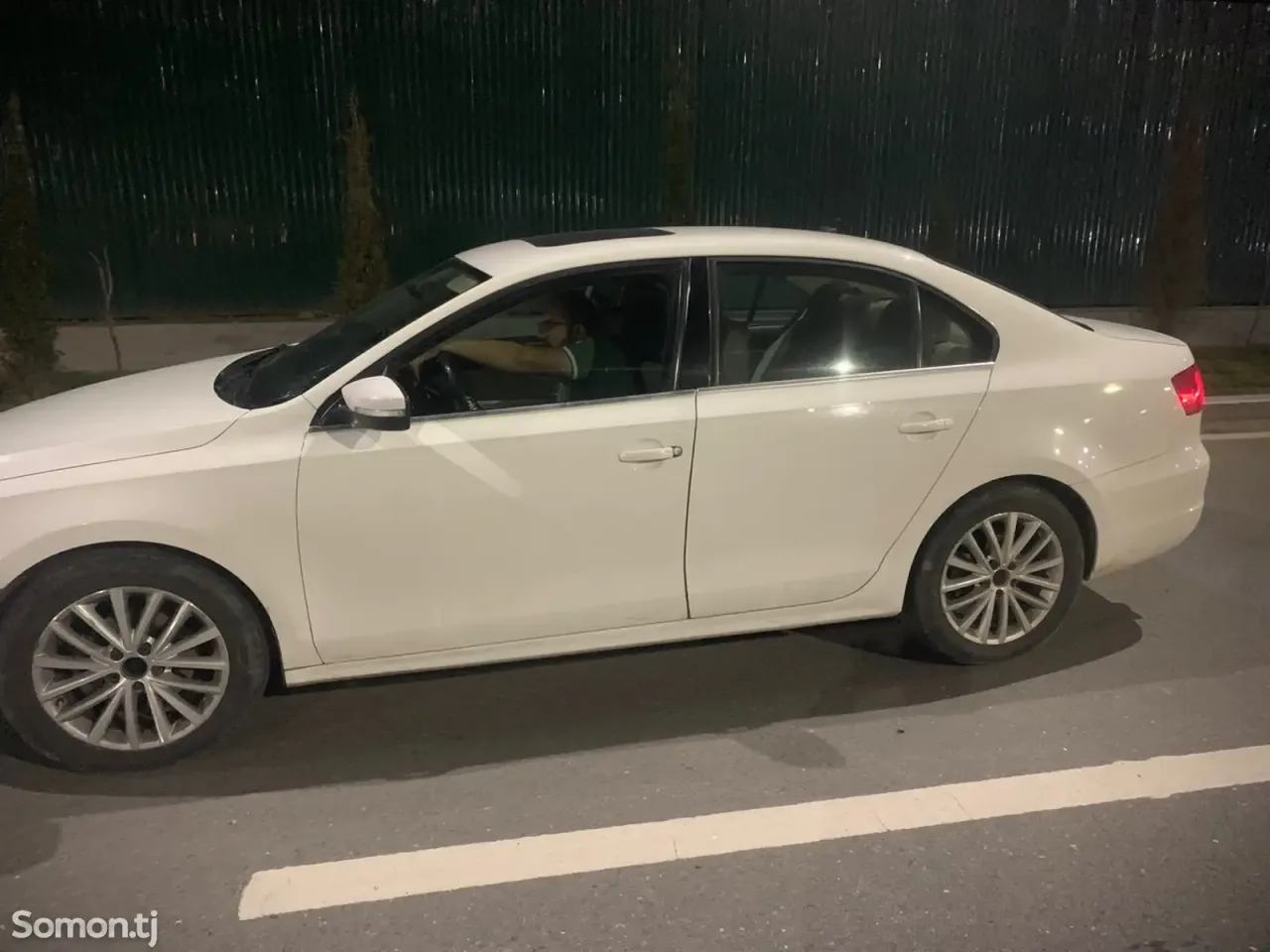 Volkswagen Jetta 2011 · 2.5 AT