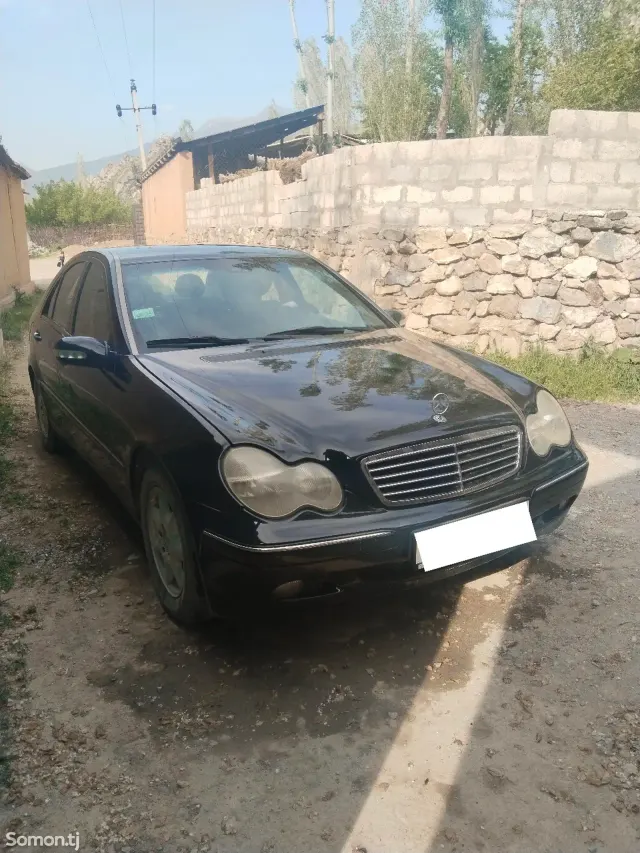 Mercedes-Benz C class 2002 · 1.8 MT