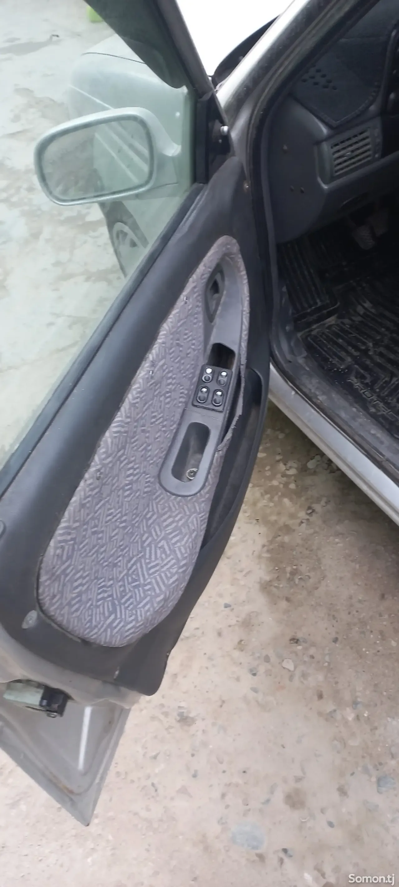 Daewoo Nexia 1996 · 1.6 MT
