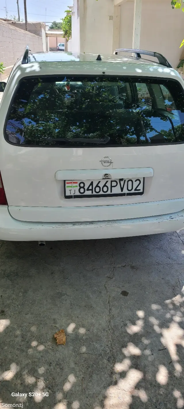 Opel Astra G 1998 · 1.6 MT