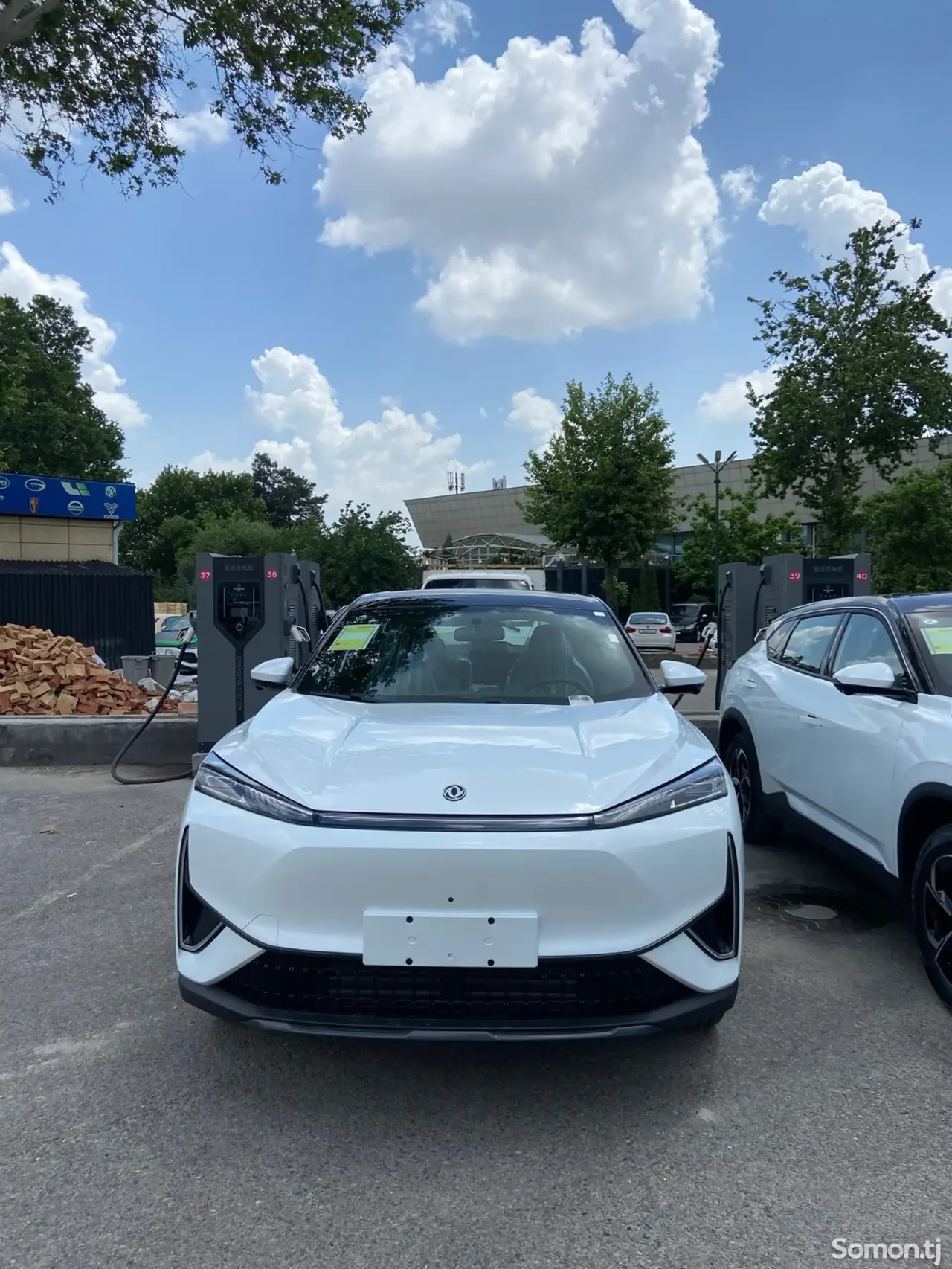 Dongfeng L7 2025 · AT