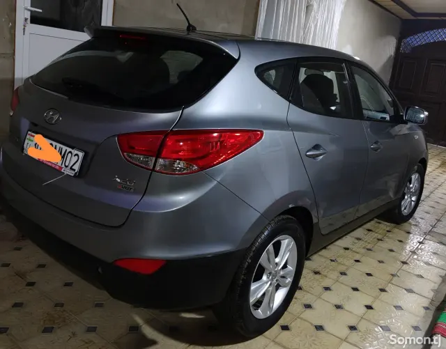 Hyundai Tucson 2010 · 2.0 AT
