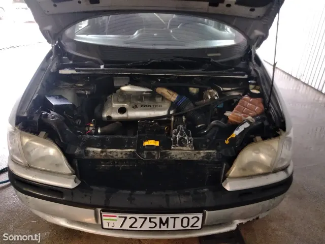 Opel Sintra 1997 · 1.8 MT