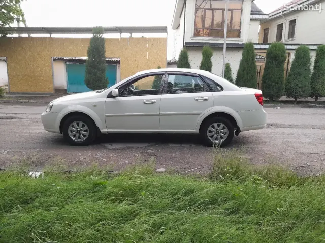 Daewoo Lacetti 2005 · 1.6 MT
