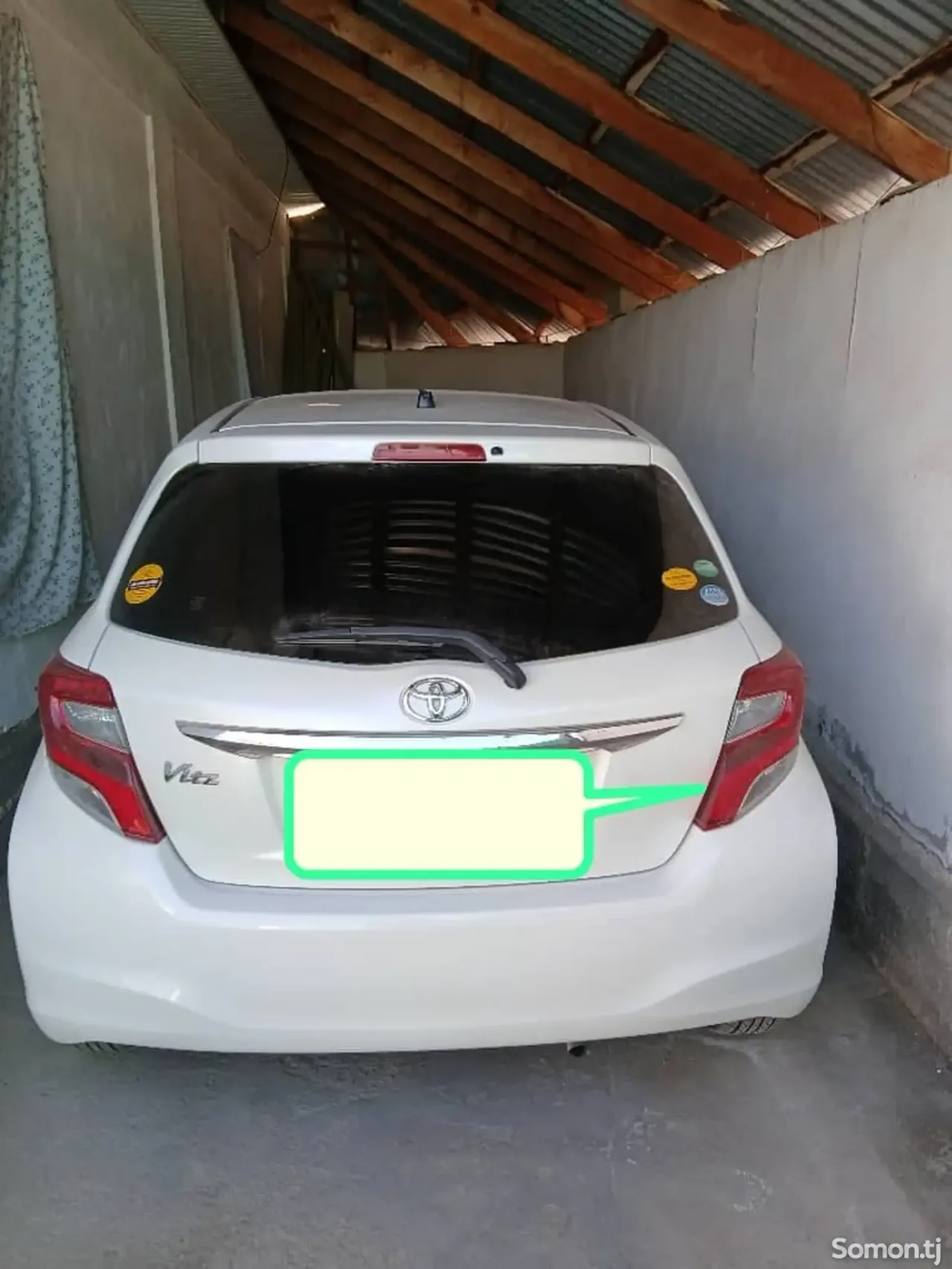 Toyota Vitz 2015 · 1.3 AT