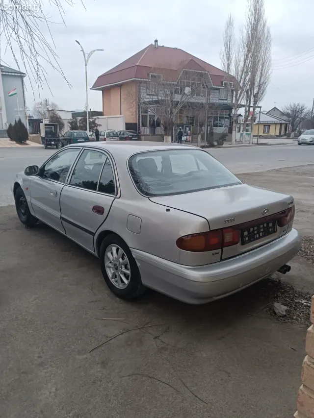 Hyundai Sonata 1999 · 2.2 MT