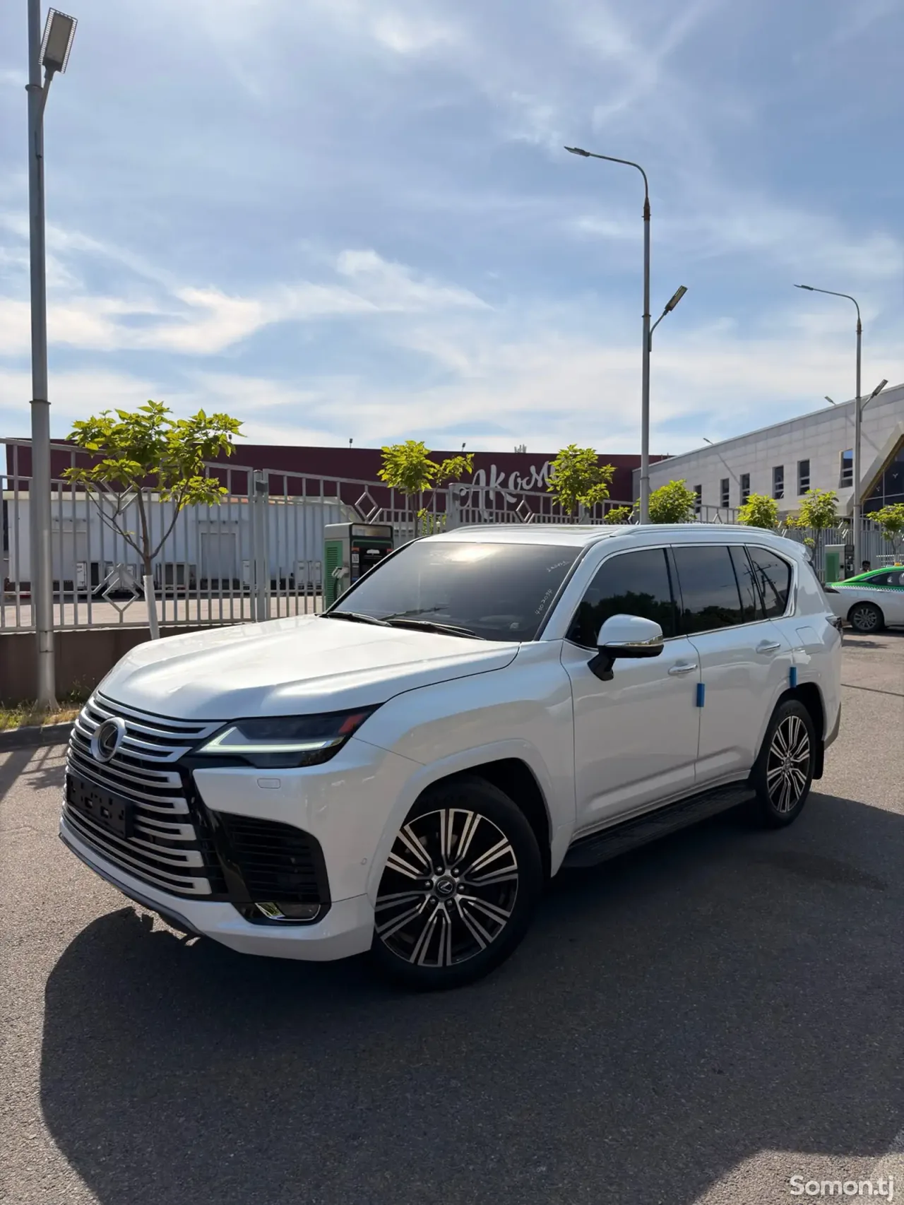 Lexus LX series 2025 · 3.5 AT