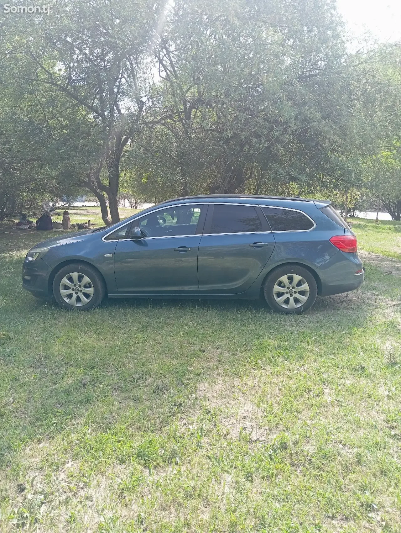 Opel Astra J 2015 · 1.4 MT