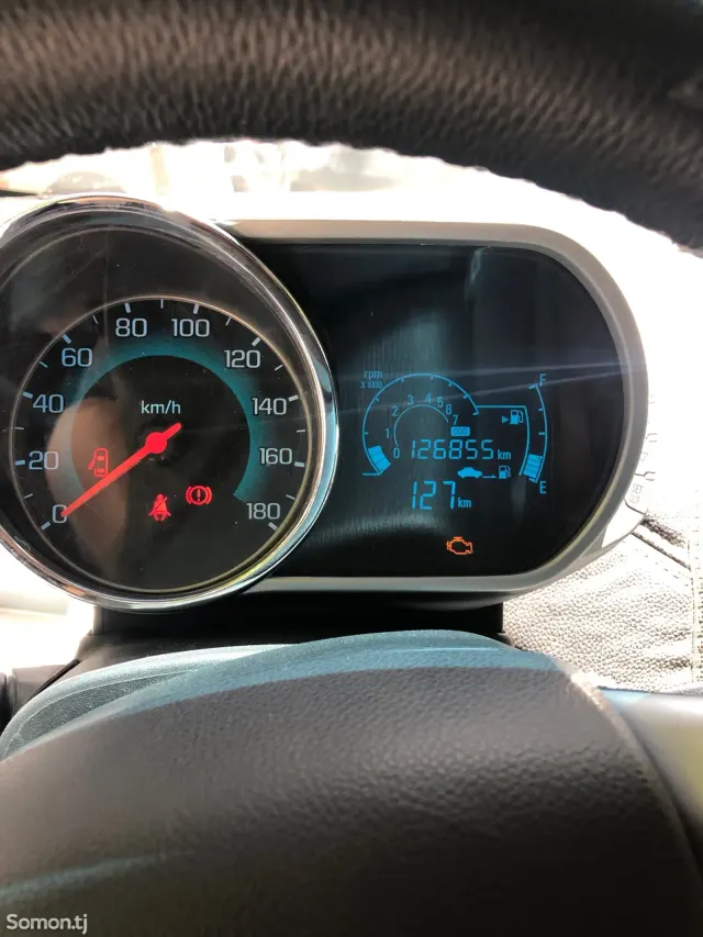 Chevrolet Spark 2014 · 1.1 AT