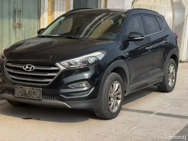 Hyundai Tucson 2015 · 1.6 AT