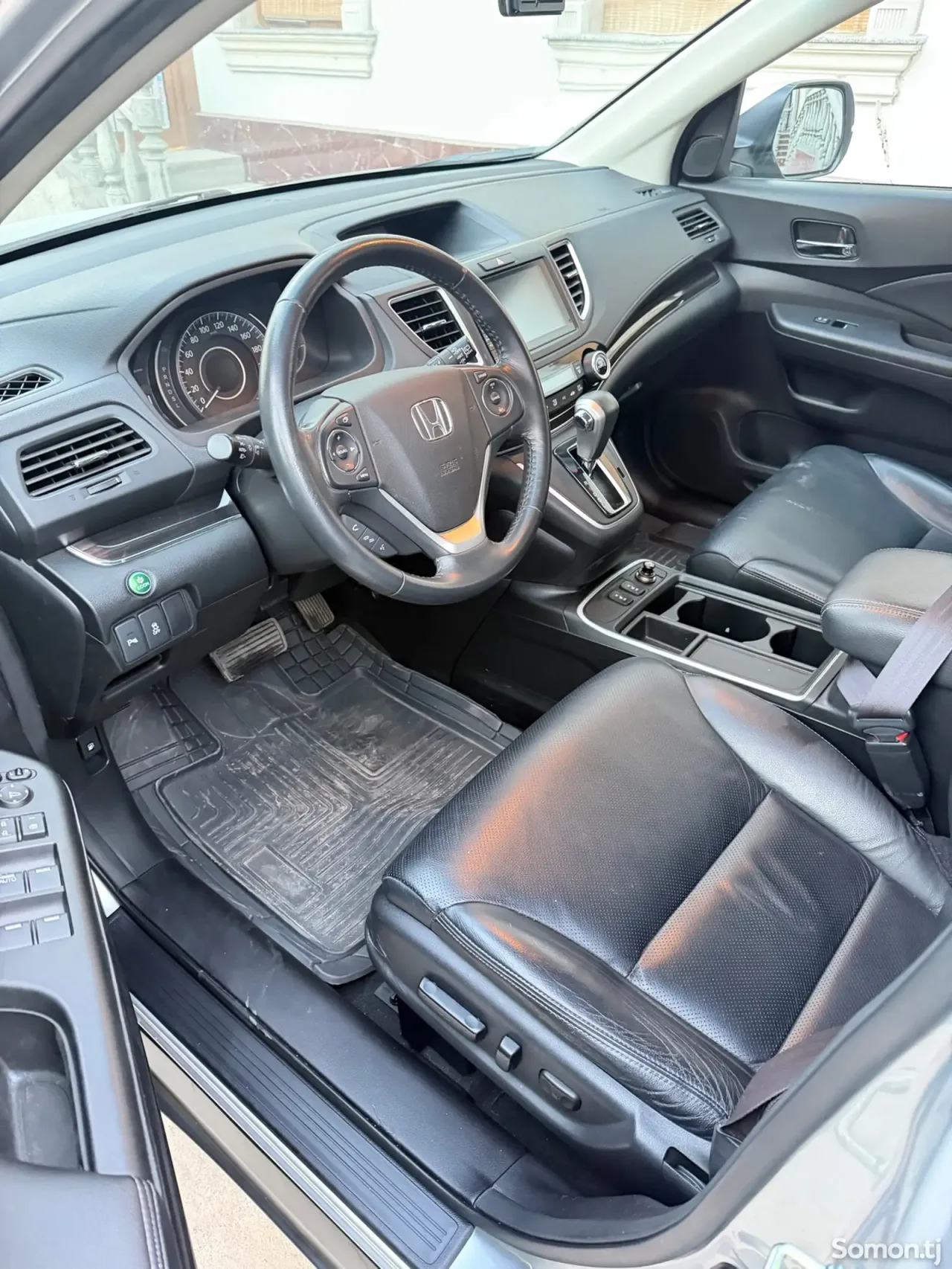 Honda CR-V 2015 · 2.4 AT