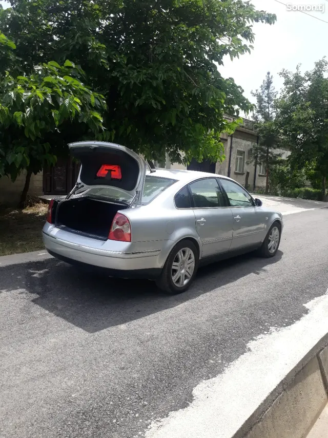 Volkswagen Passat 2001 · 2.8 AT