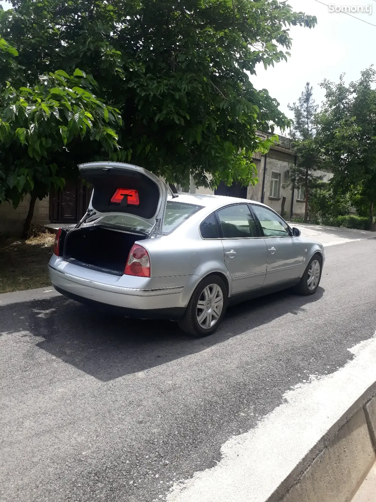 Volkswagen Passat 2001 · 2.8 AT