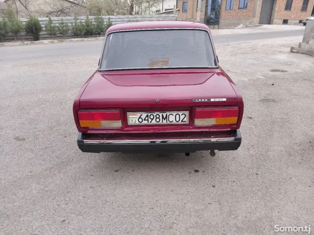 Lada (ВАЗ) 2107 2006 · 1.7 MT
