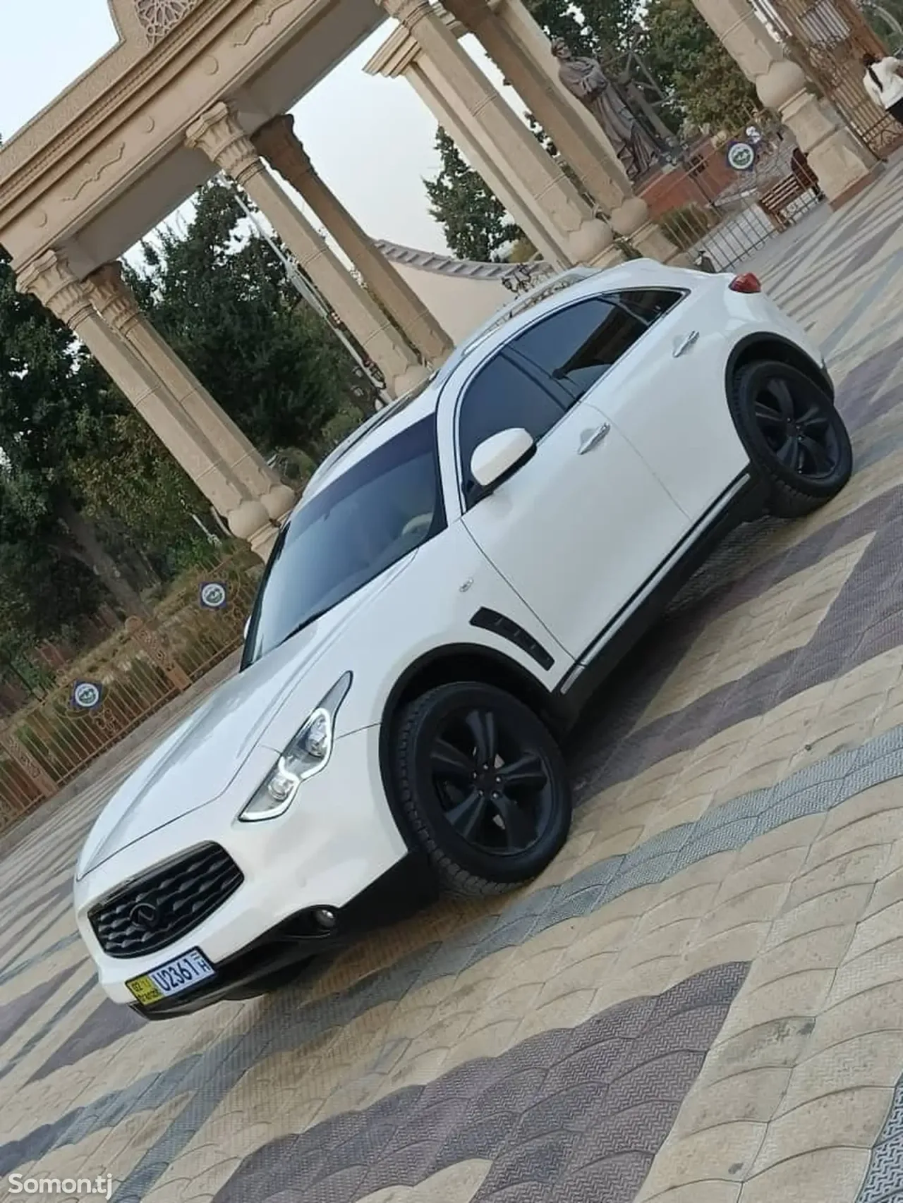 Infiniti FX series 2009 · 3.5 AT