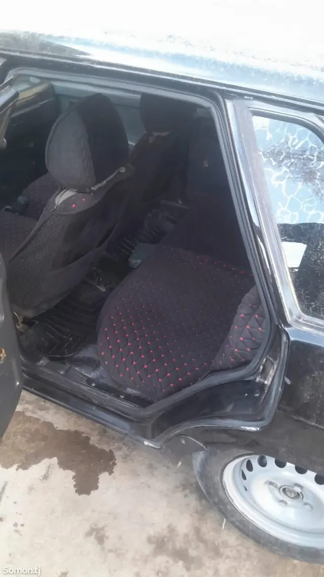 Lada (ВАЗ) 21099 2003 · 1.7 MT