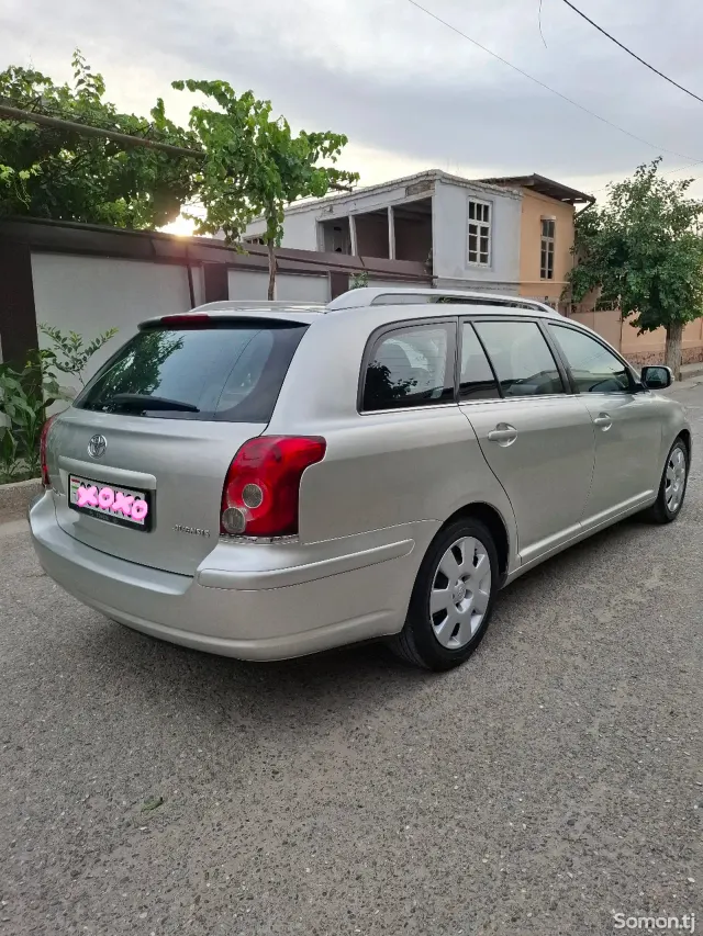 Toyota Avensis 2006 · 2.0 AT