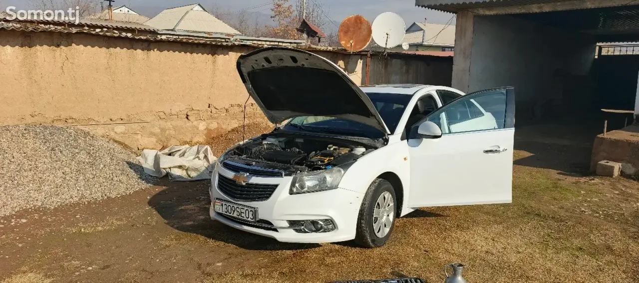 Chevrolet Cruze 2010 · 1.6 AT