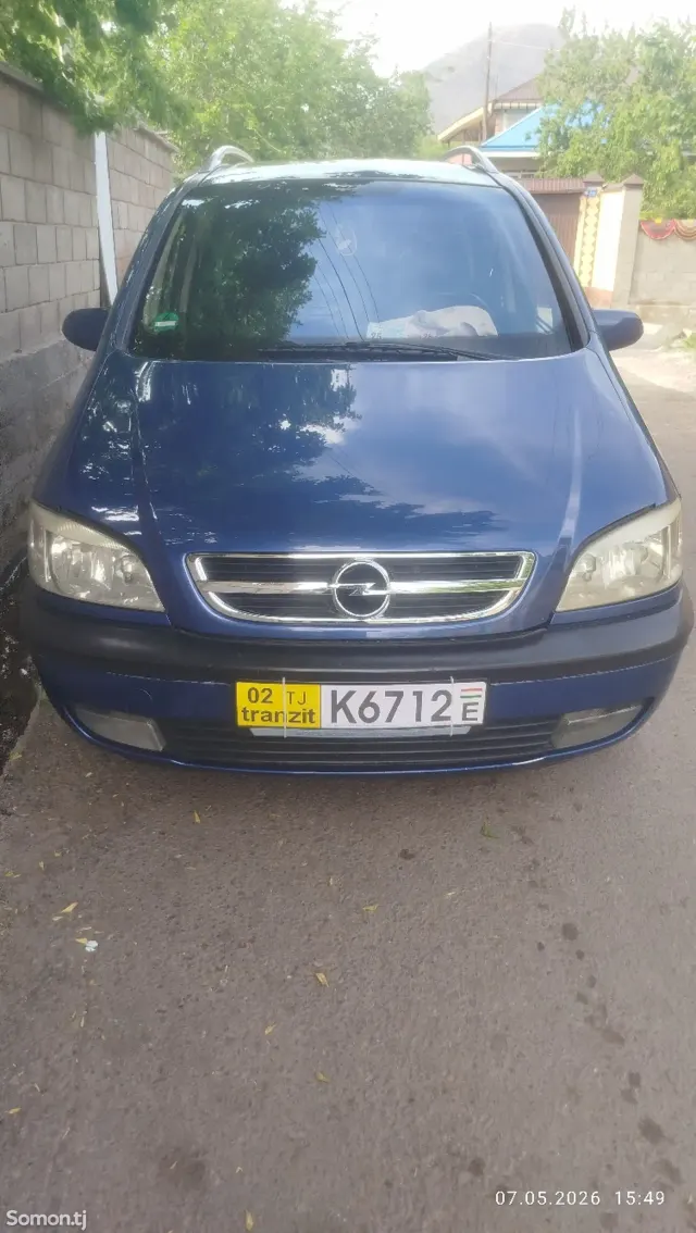 Opel Zafira 2002 · 2.2 AT